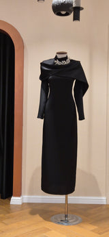 Omuzdan Şehnaz Elbise